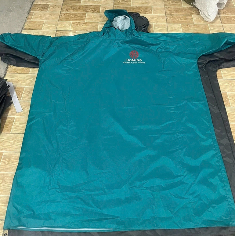 Raincoat 